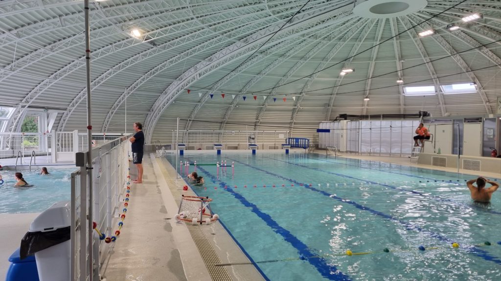 Intérieur piscine