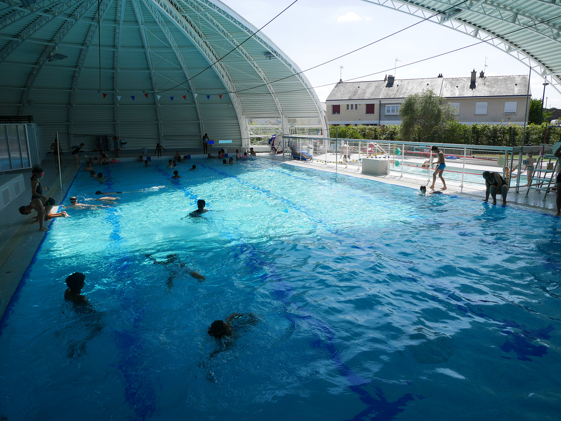 Image de l'article Des stages gratuits à la piscine pour les élèves trélazéens