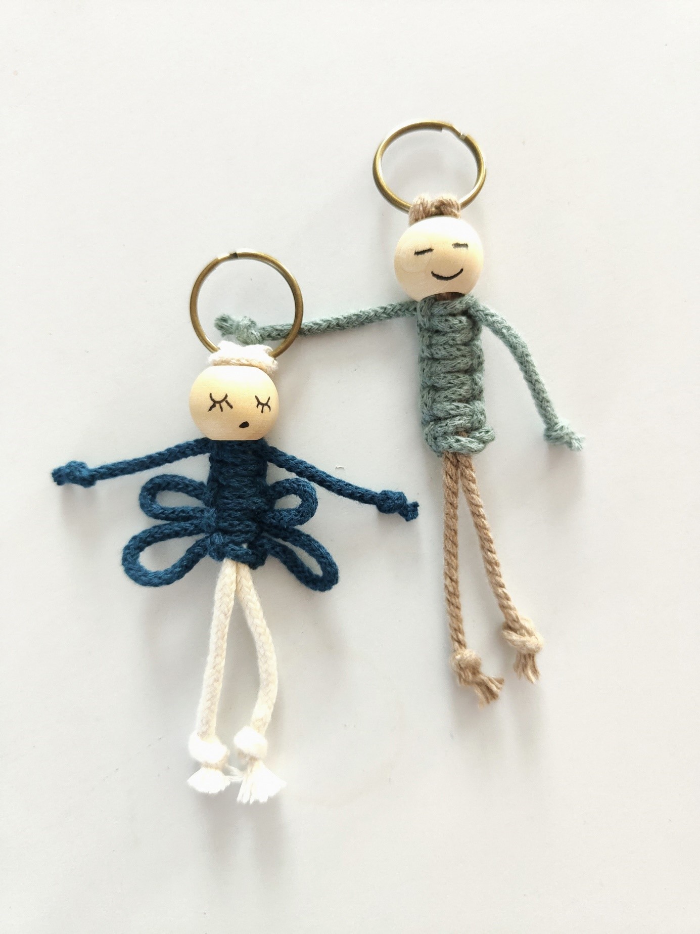 visuel atelier macramé parents-enfants a la mediathèque de trélazé le 19 mai 2024