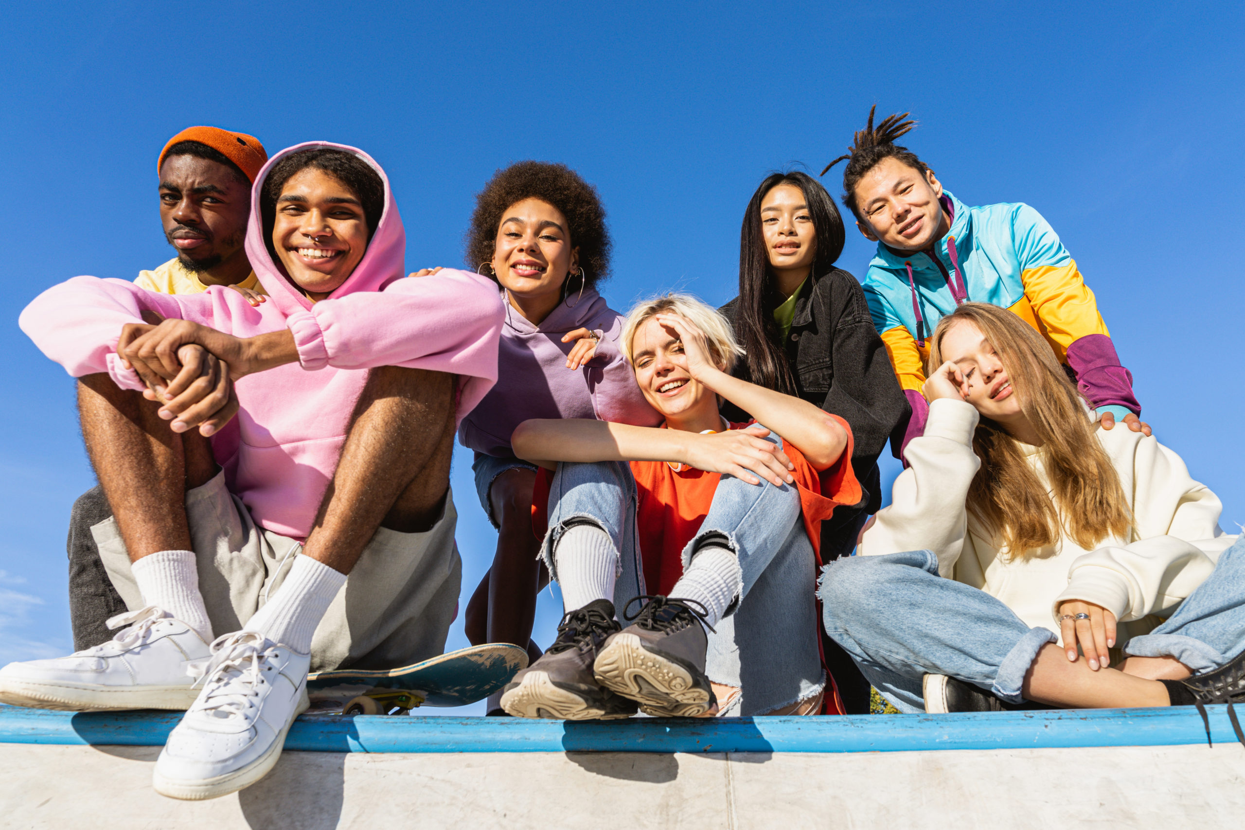 Groupe de jeunes avec de la mixité