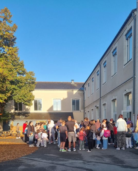 Image de l'article 1700 trélazéens ont repris le chemin de l’école !